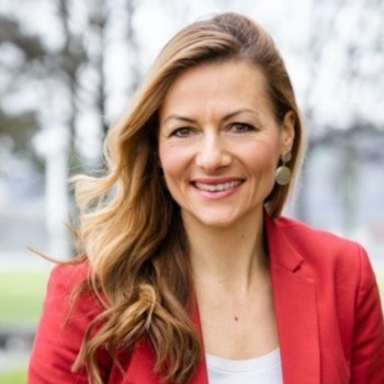 Dr. Barbara Studer